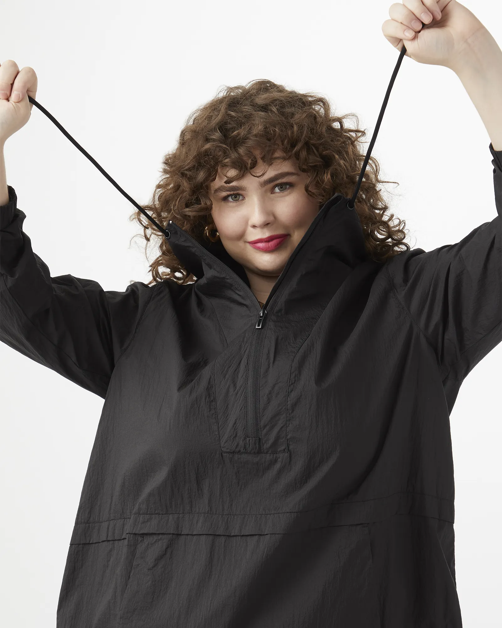 Kai Funnel-Neck Windbreaker | Black