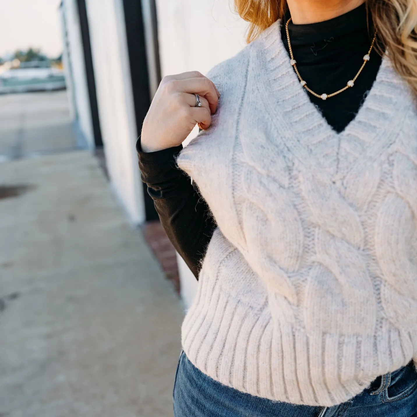 Karen Kane: Sweater Vest in Beige 3L89792