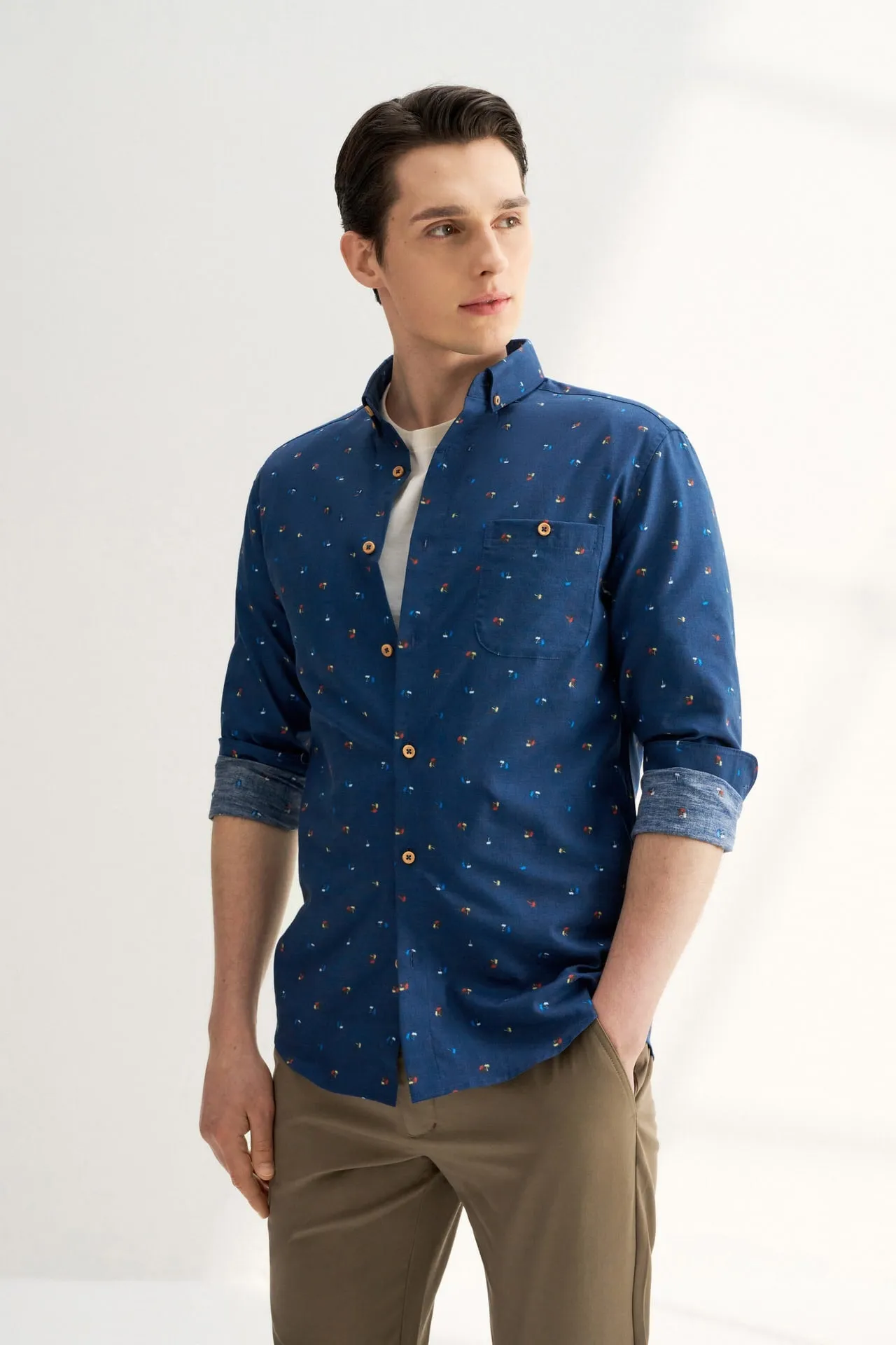 Small Palm Tree All Over Print Casual Shirt in Smart Fit